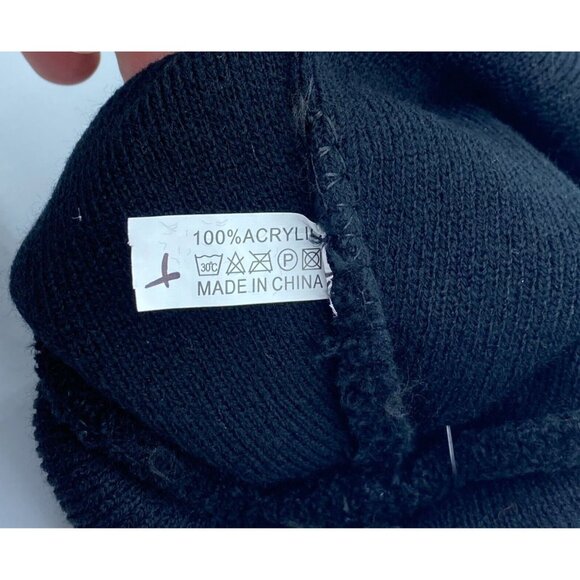 Urban Outfitters Embroidered LOVE Knit Beanie Black Unisex OS NWOT - Picture 4 of 4